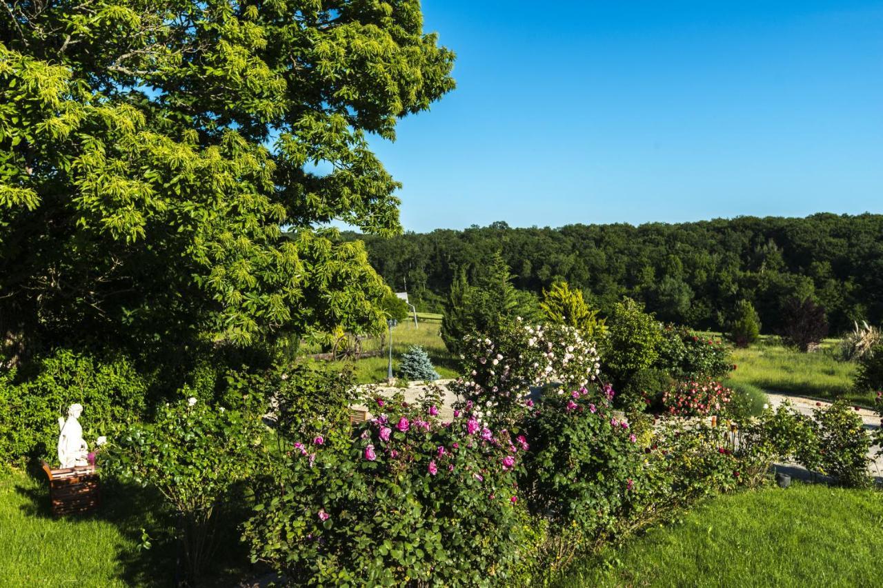 Готель Le Petit Domaine De Bois Avril Etais-la-Sauvin Екстер'єр фото
